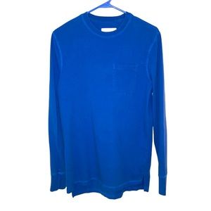 Goodfellow & Co. Men’s Royal Blue Long Sleeve Crew Neck Shirt With Front Pocket.